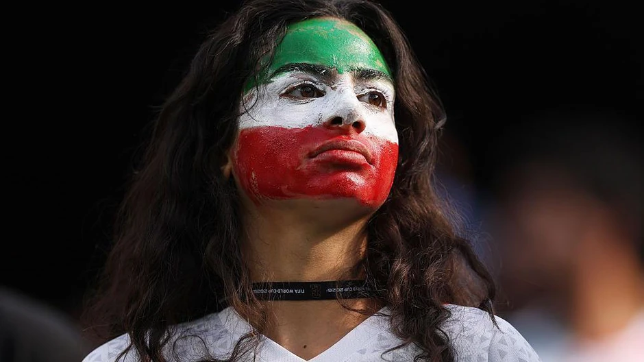 Mnogi Iranci su ostrašćeni u vezi sa fudbalom, ali neki imaju problema da navijaju za nacionalni tim | Foto: Getty Images