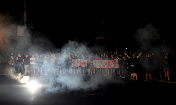 Delije iza stadiona Crvene zvezde