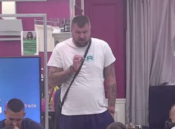 "UNOSILI SU TE KAO TROSED, PADALA SI U TOALETU" Janjuš jezivim uvredama sravnio Kačavendu sa zemljom, isplivale mračne tajne sa žurki