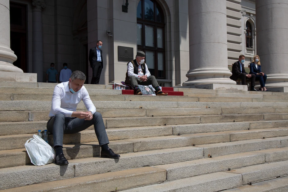 Boško Obradović. Miladin Ševarlić i Aleksandar Martinović istovremeno su stupili u štrajk glađu pred izbore 2020. 