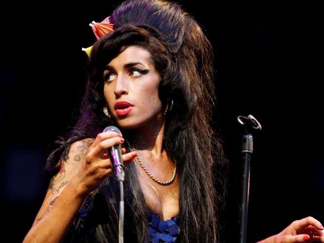Amy Winehouse na festiwalu Glastonbury – 28 czerwca 2008 roku