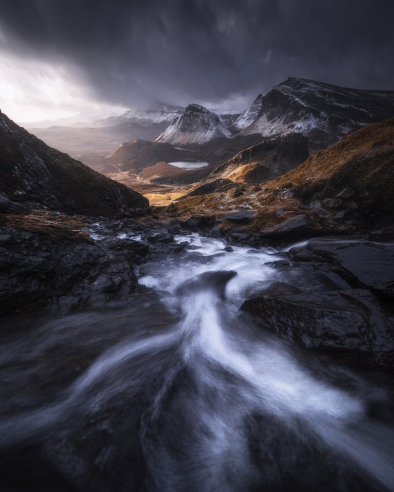 "Przepływ" (Highlands, Szkocja) - Kelvin Yuen