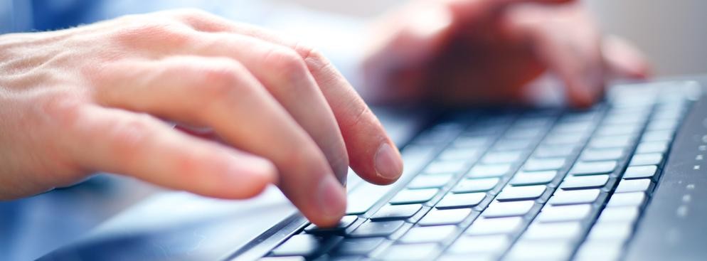 <b>11 listopada 2006 - nasza-klasa.pl</b>
<br><br>
Powstaje serwis społecznościowy nasza-klasa.pl, którego głównym celem ma być pomoc w odnowieniu relacji z kolegami 