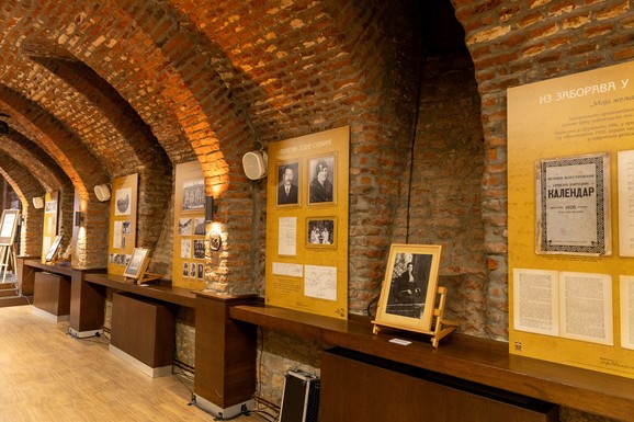 PRE 150 GODINA ROĐEN JE BORA STANKOVIĆ Rano je ostao bez roditelja, odrastao uz baku Zlatu u nemaštini i živeo 51 godinu: Da je napisao samo "Koštanu" i "Nečistu krv" ostao bi veliko ime