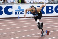 Oscar Pistorius w trakcie biegu