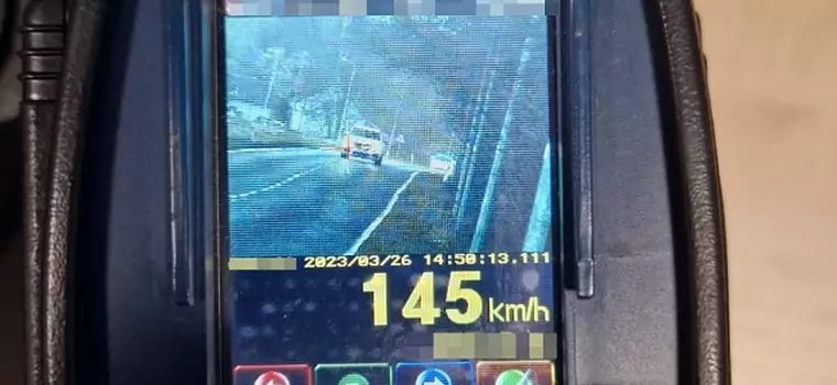Kierowca BMW z taką prędkością powinien jechać autostradą Policjanci nie mogli uwierzyć