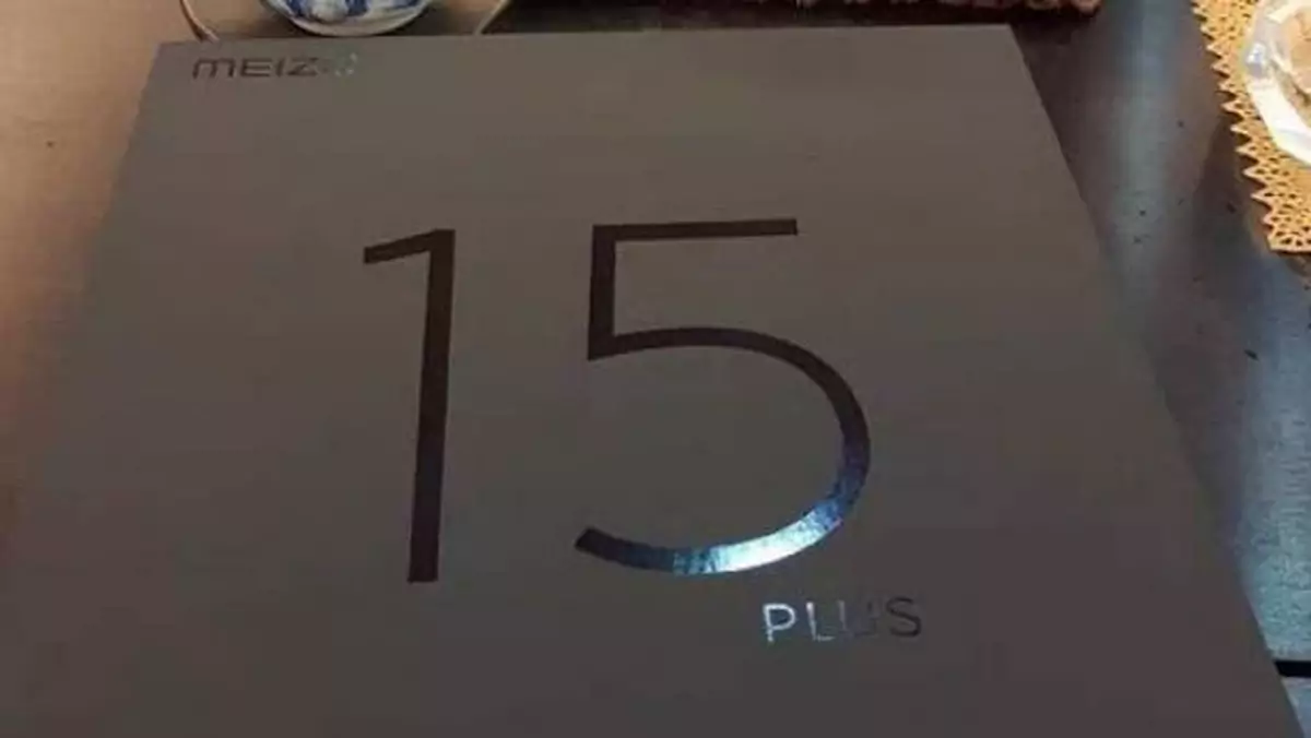 Meizu 15 Plus na zdjęciach. Znamy też ceny