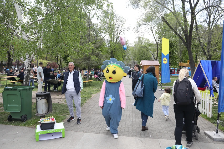 Tašmajdanski park,  uskršnji karneval