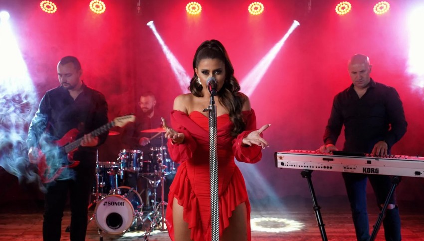 Darko Lazić u spotu sestre Katarine Lazić