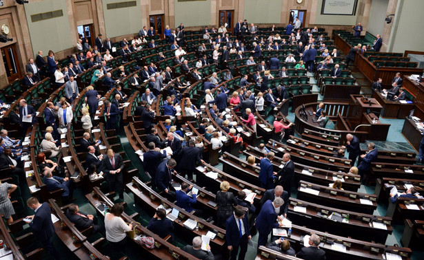 Sejm uchwalił w środę nowelę w sprawie ustroju sądów i zmienił m.in. zasady powoływania i odwoływania prezesów sądów przez ministra sprawiedliwości.