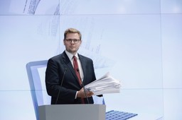 Woś: Za brutalne czyny bezwzględnie poprawczak [WYWIAD]