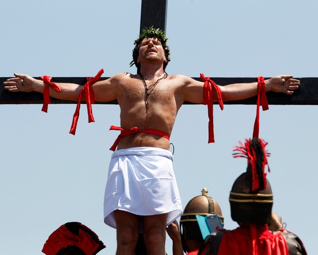 Krwawy rytuał na Filipinach