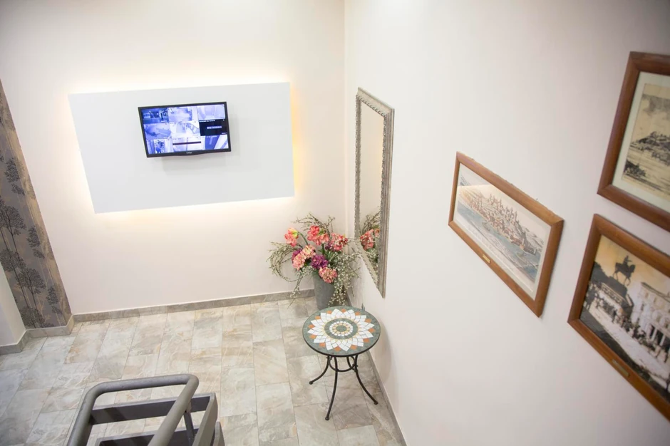 Stočić za posluženje