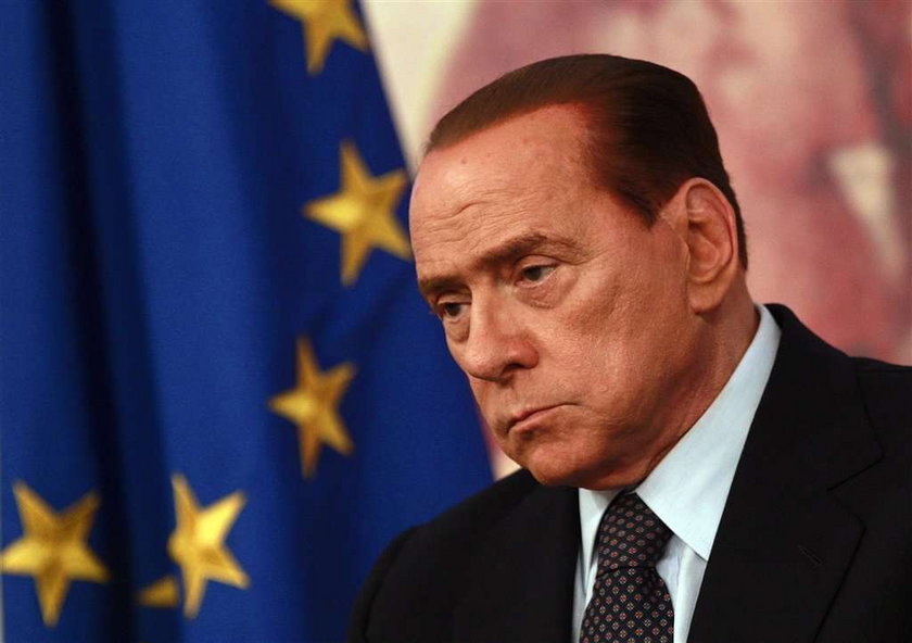 Niedojeb...na tłusta kur..! - Berlusconi o Merkel!