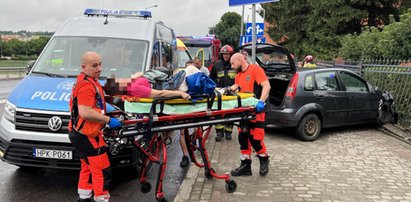 Szok w Przemyślu. Rozpędzone auto wjechało w ludzi na jednej z głównych ulic miasta