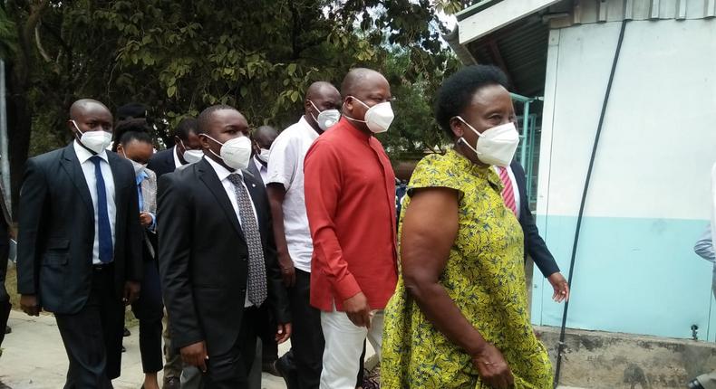 Health CS Mutahi kagwe (in red shirt) together with Ministry of Health officials during an official visit to Makueni County to assess Covid-19 preparedness