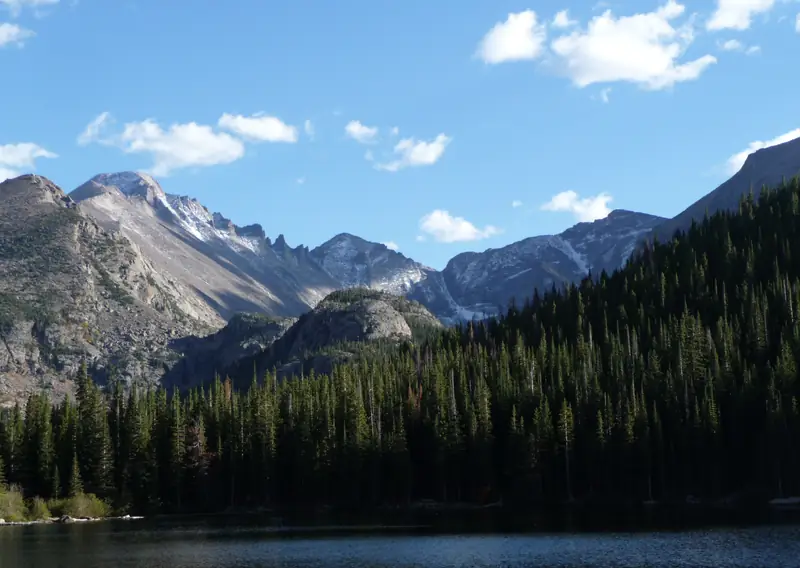 Rocky_Mountain_National_Park_in_September_2011_-_Glacier_Gorge_from_Bear_Lake