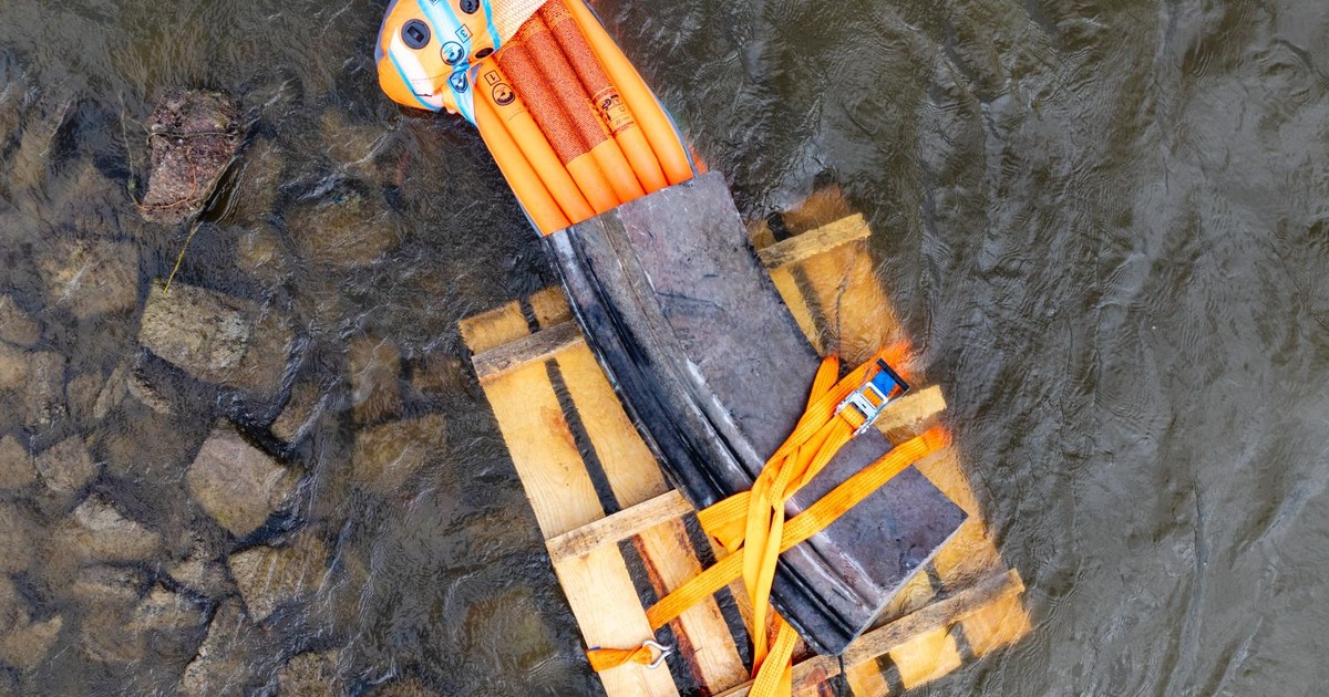 Niski poziom Wisły odkrył bezcenne zabytki. Wydobyto to z dna rzeki...