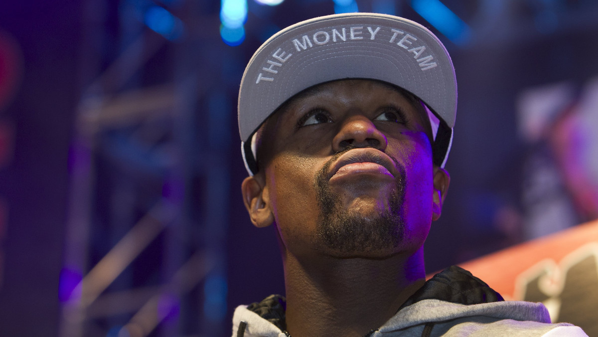 Floyd Mayweather Junior zarobił w ringu setki milionów dolarów i osiągnął w boksie wszystko. Teraz odchodzi na emeryturę, ale prawdopodobnie jeszcze wróci między liny.