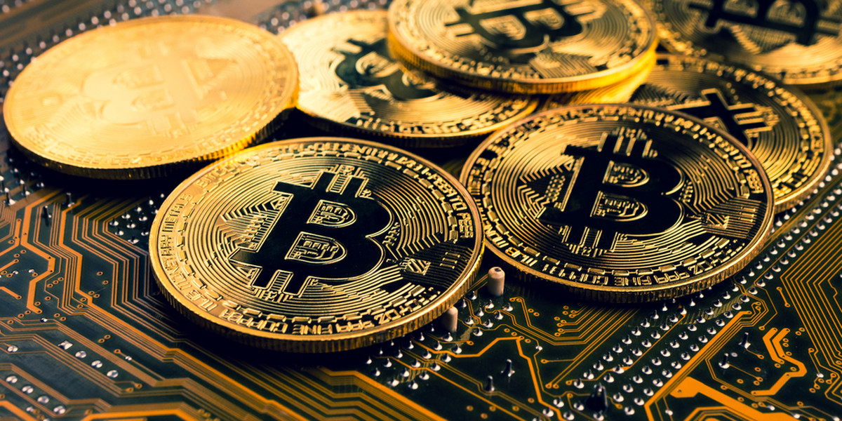 Kurs Bitcoina w dolarze od początku tego roku do 16 listopada urósł o ponad 110 proc.