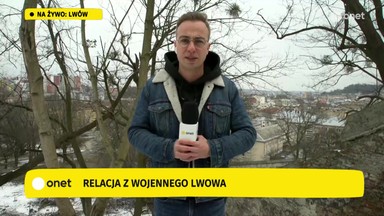 Relacja ze Lwowa. "Pojawią się plotki o zamykaniu granic przez Polskę. Ludzie masowo idą na dworce"