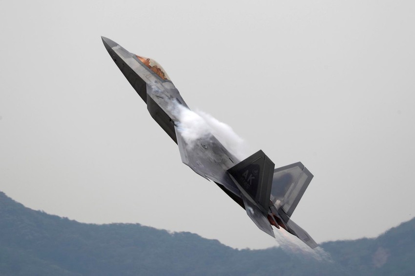 F-22 raptor