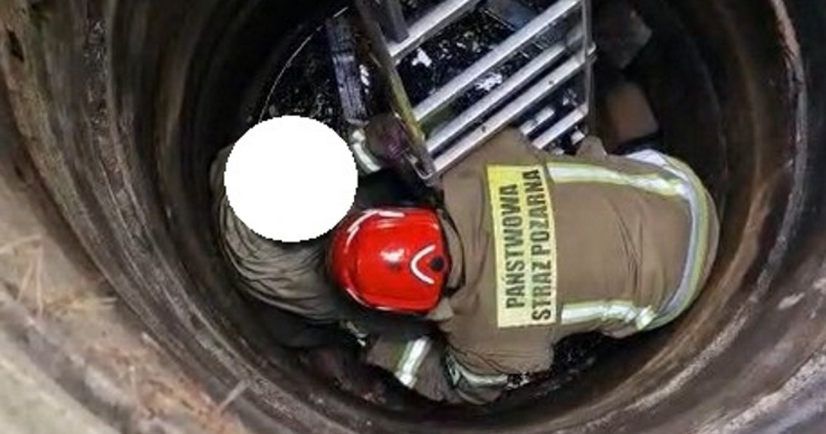 95-letnia kobieta wpadła do studni. Na pomoc ruszyli strażacy