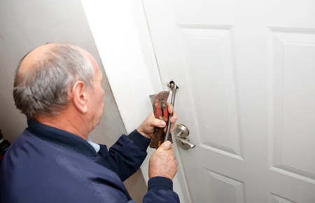 izvrsitelji plenidba stvari_041016_RAS foto o bunic_02