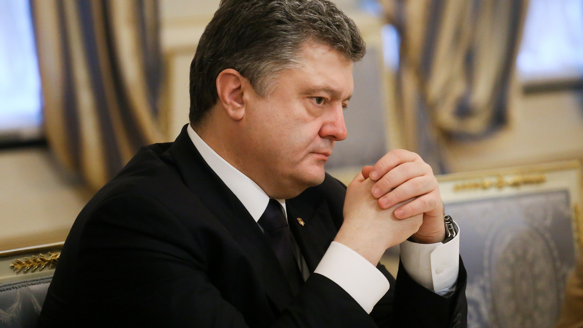 Prezydent Ukrainy Petro Poroszenko wydał dekret, którym polecił powołanie w obwodach donieckim i ługańskim na wschodzie kraju tzw. administracji wojskowo-cywilnych.
