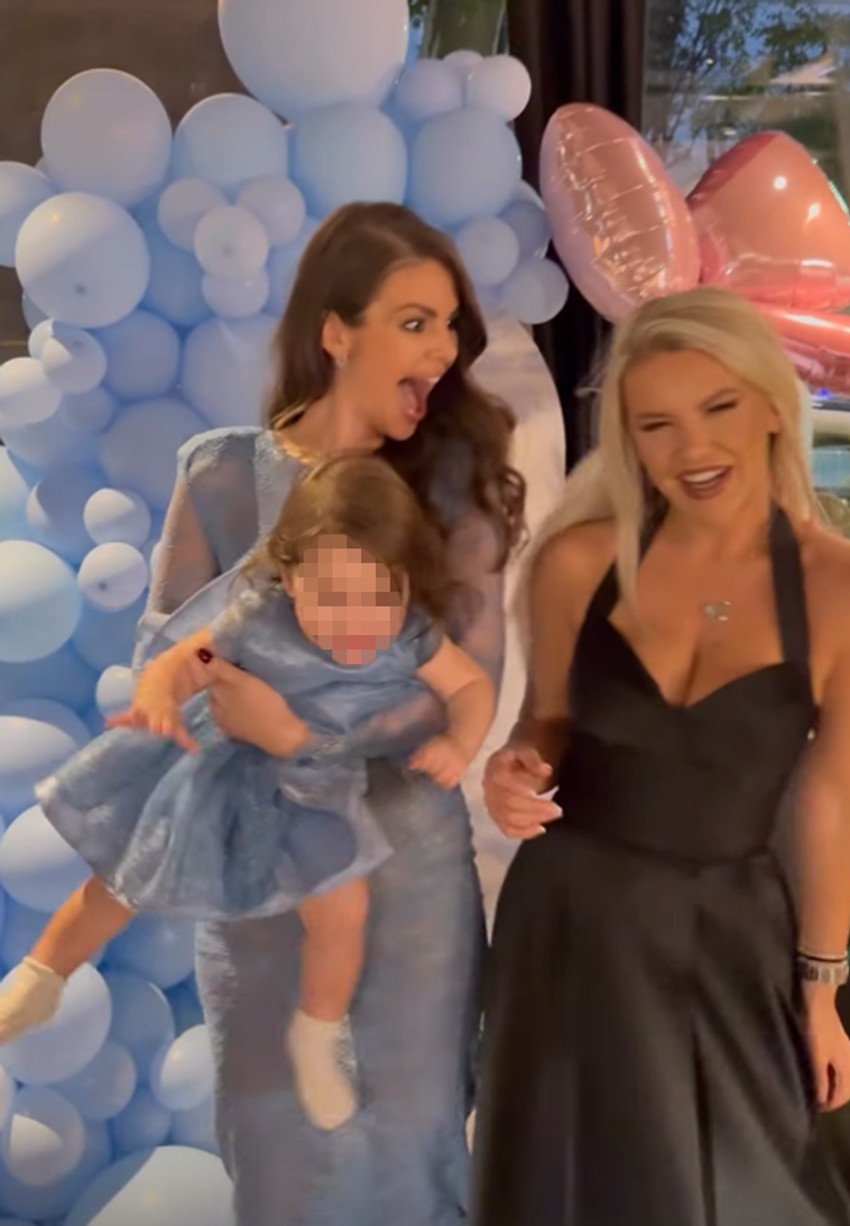 Rialda slavi ćerki rođendan