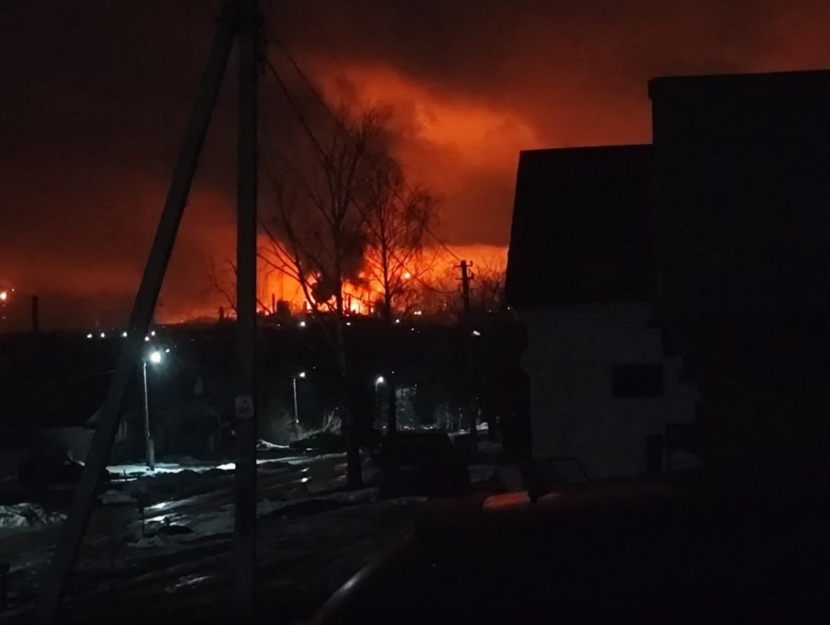 Wzrost cen i braki paliw w Rosji. Rafinerie niszczone ukraińskimi atakami