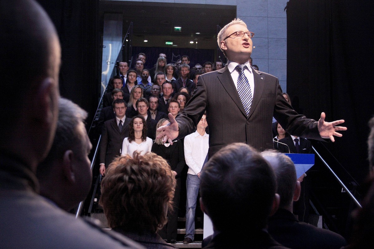 Triumfalne okrzyki posła PiS oceni komisja etyki. Poparł mord?