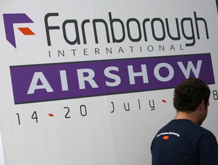 Airbus i Boeing z miliardowymi kontraktami na Farnborough Air Show 2010