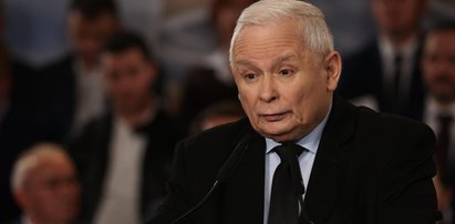 Kaczyński zaskoczył. Zaczął mówić o... stosunkach. "W moim wieku nie wypada"