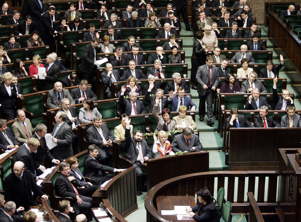 Sejm zbada, czy rząd złamał prawo