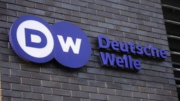 deutsche welle "groźna dla rosji". moskwa uznała nadawcę za niepożądaną organizację