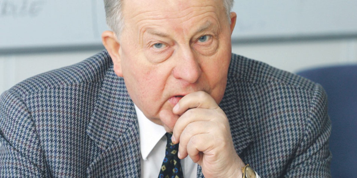 Leszek Kubicki, prof. hab., specjalista prawa karnego i medycznego, sędzia Sądu Najwyższego w latach 1990-1990 r., minister sprawiedliwości w latach 1996-1997, były sędzia Trybunału Stanu