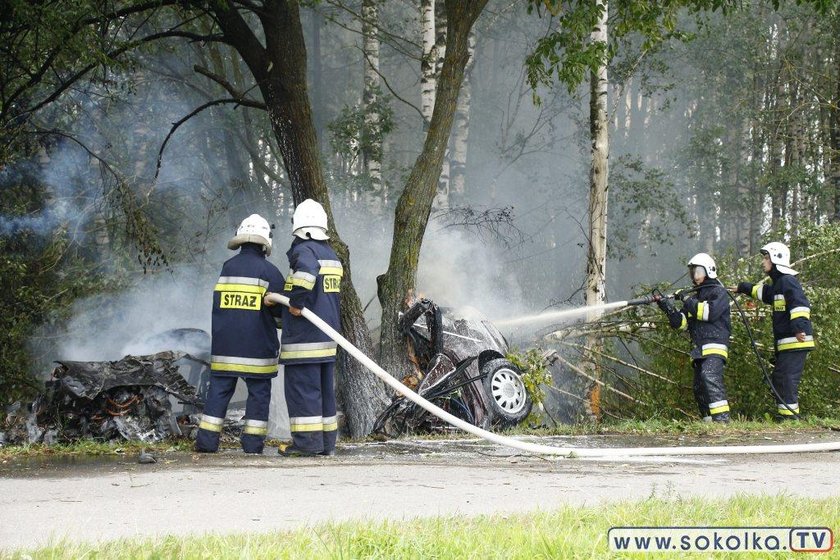 Kierowca z niewyjaśnionych przyczyn stracił kontrolę nad autem