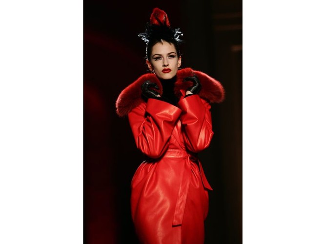 Jean Paul Gautier w kolekcji haute couture na sezon jesień-zima 2011/1012