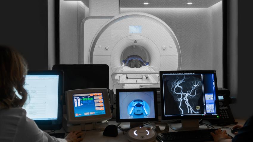 MR CT vizsgálat veszélye ellenjavallat