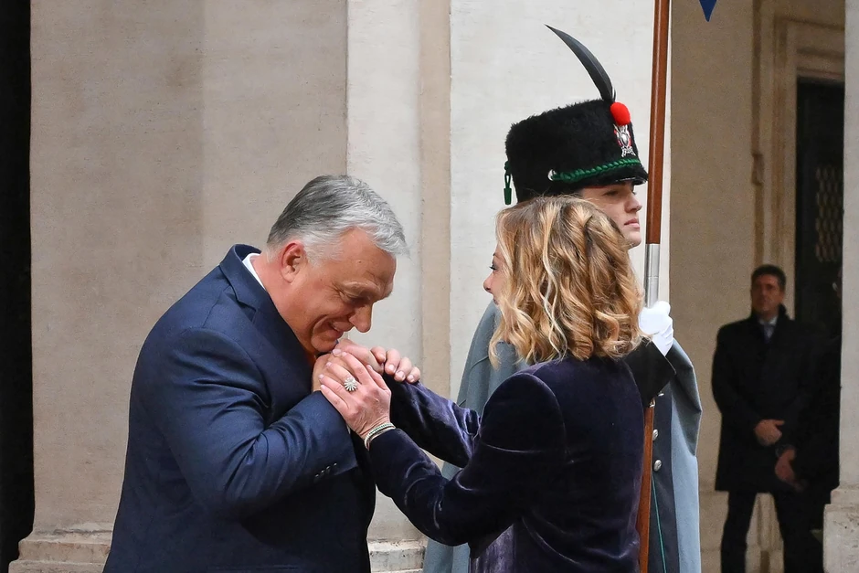 Viktor Orban sa italijanskom premijerkom Đorđom Meloni u decembru 2024. godine