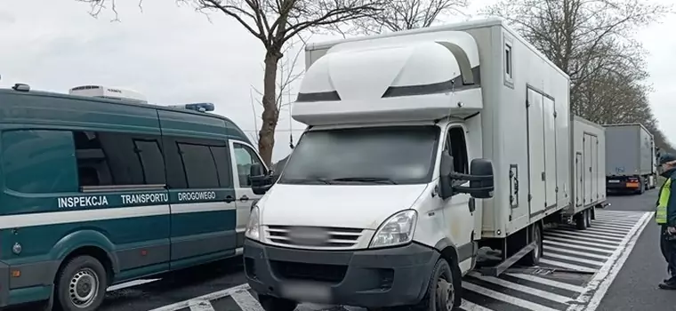 Białorusin wiózł do Hiszpanii samochody. ITD zatrzymała transport