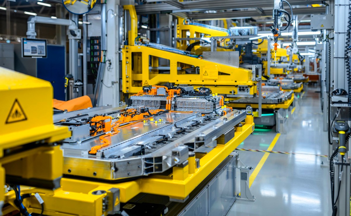 Mercedes ruszy z budową fabryki w Jaworze już w 2024 roku