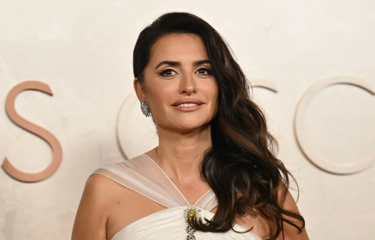 Oscary 2025. Penelope Cruz w kreacji Chanel. Lśniła na czerwonym dywanie