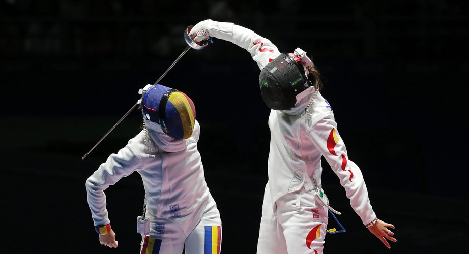 Im rady mogliby nie dać nawet Wołodyjowski i Skrzetuski. Rumunki zdobyły złoto w szpadzie