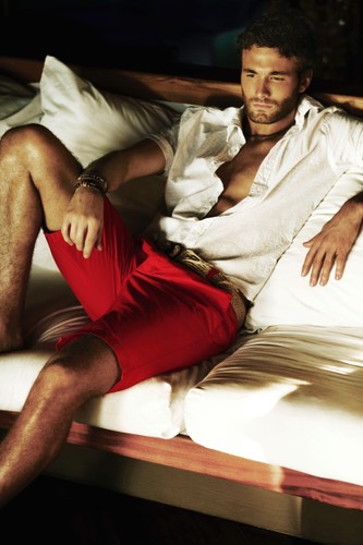 ... dobrze wyglądać należy także w chwilach zapomnienia