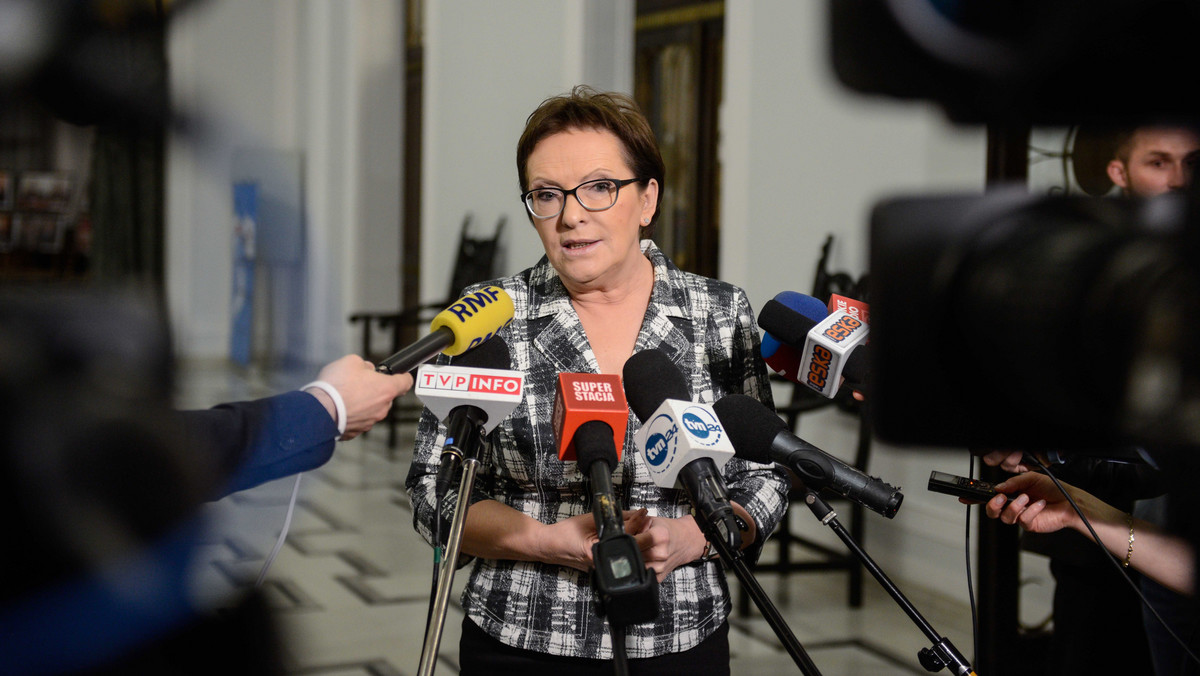 Dojrzeliśmy do tego, że w sprawie in vitro Polsce należy się kompromis - tak premier Ewa Kopacz w czwartek wieczorem skomentowała decyzję Sejmu, który skierował do dalszych prac m.in. rządowy projekt ws. in vitro.