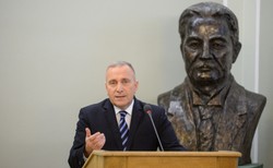 Politolog: W programie PO jest bardzo wiele różnych haseł, których jednoczesna realizacja jest niewykonalna