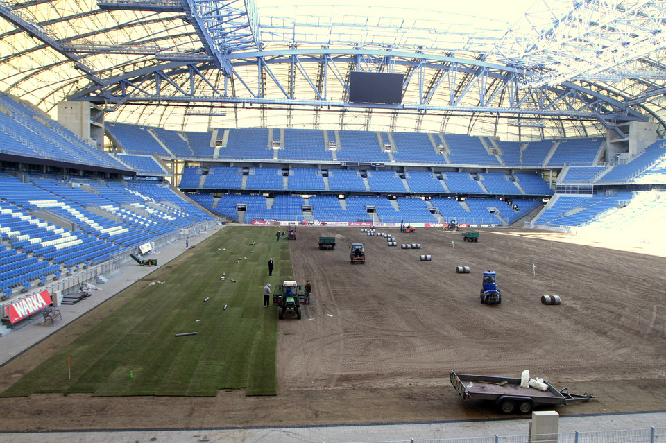 POZNAŃ STADION MIEJSKI WYMIANA MURAWY