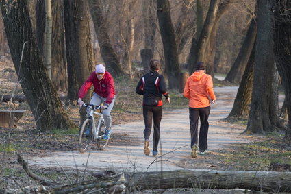 Sprawdź, co jest od poniedziałku znowu dozwolone. Spacery, sport, wyjścia do lasów i parków